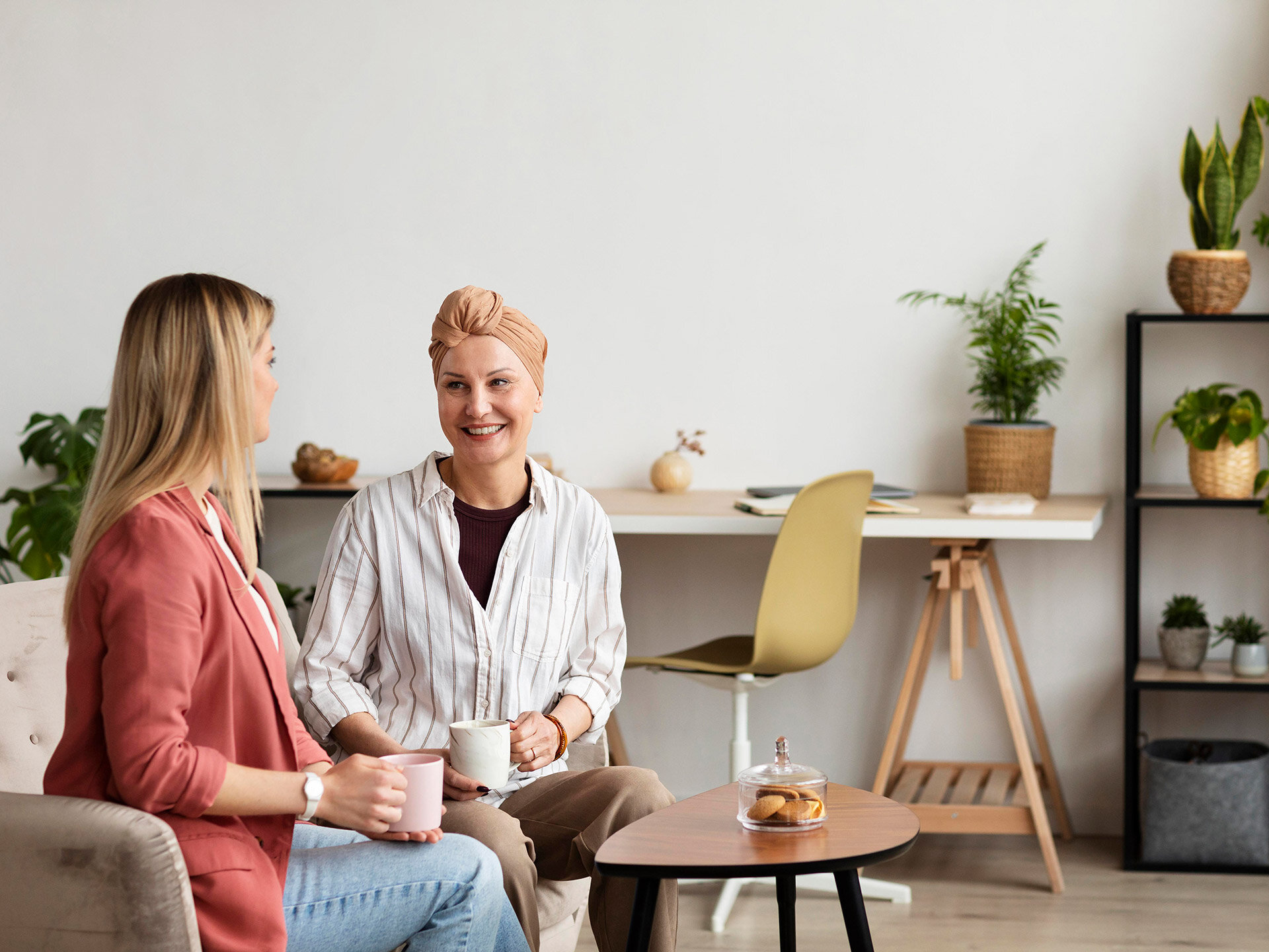 Gemeinsame Selfcare-Momente – Freundschaft, Wohlbefinden & nalani Pflege.
